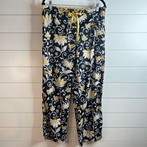 Vera Bradley Black Yellow Floral Design Roll Up Button Pajama Pants. Size Small.